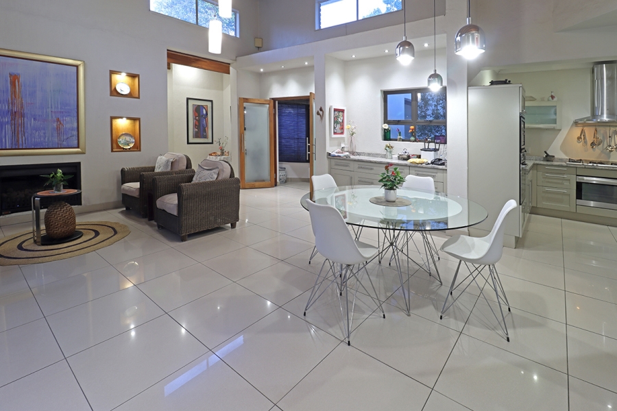 5 Bedroom Property for Sale in Bryanston Gauteng