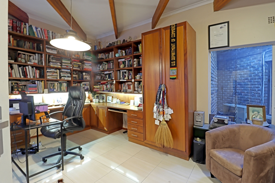 5 Bedroom Property for Sale in Bryanston Gauteng
