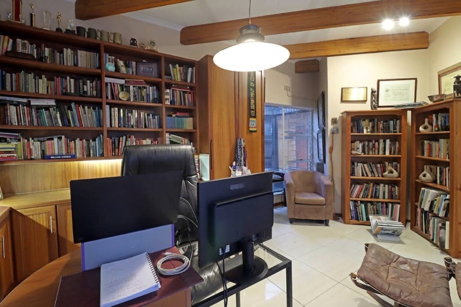 5 Bedroom Property for Sale in Bryanston Gauteng