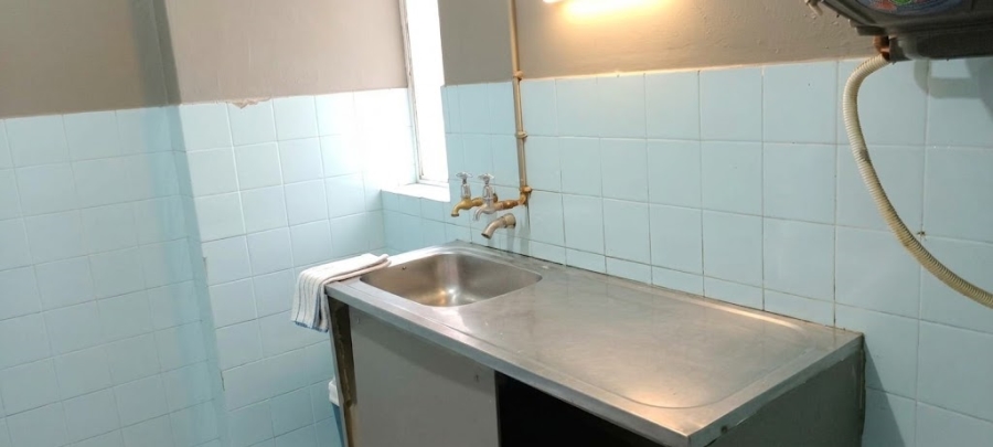 1 Bedroom Property for Sale in Johannesburg Central Gauteng