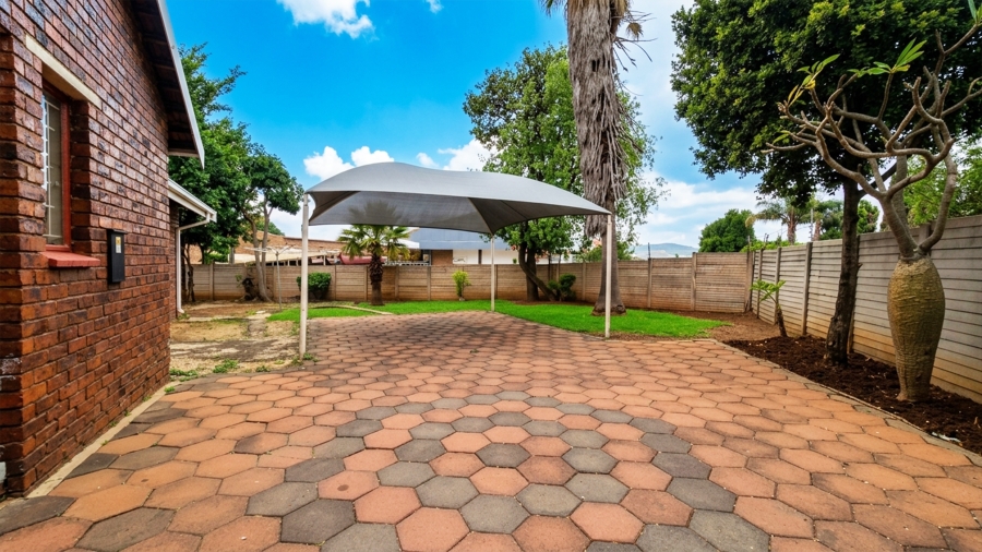 3 Bedroom Property for Sale in Eden Glen Gauteng