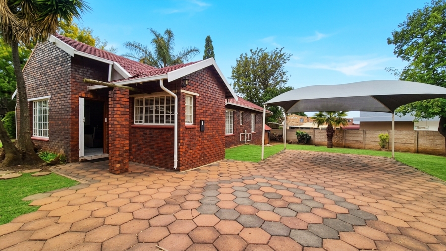 3 Bedroom Property for Sale in Eden Glen Gauteng