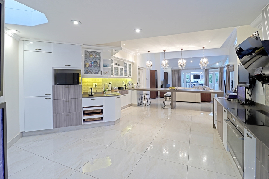 5 Bedroom Property for Sale in Bryanston Gauteng