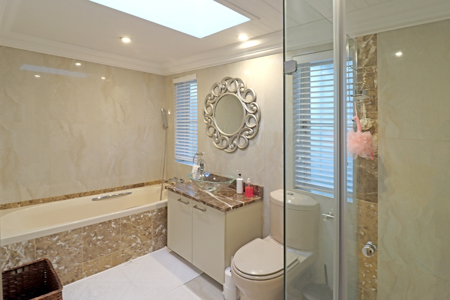 5 Bedroom Property for Sale in Bryanston Gauteng
