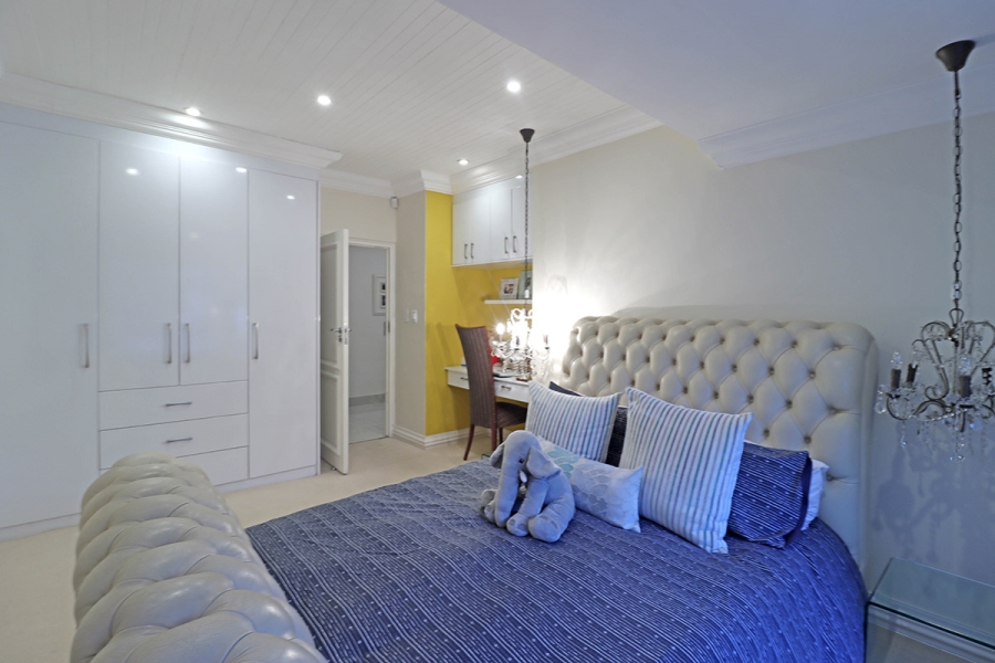 5 Bedroom Property for Sale in Bryanston Gauteng