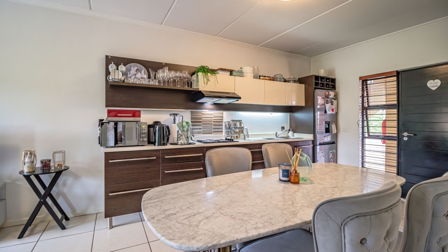 2 Bedroom Property for Sale in Glenvista Gauteng