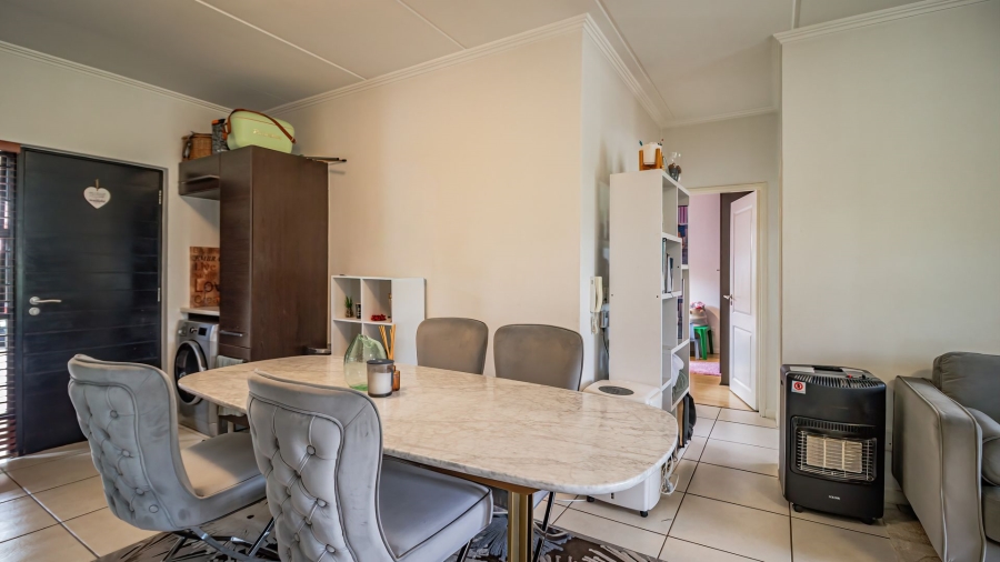 2 Bedroom Property for Sale in Glenvista Gauteng