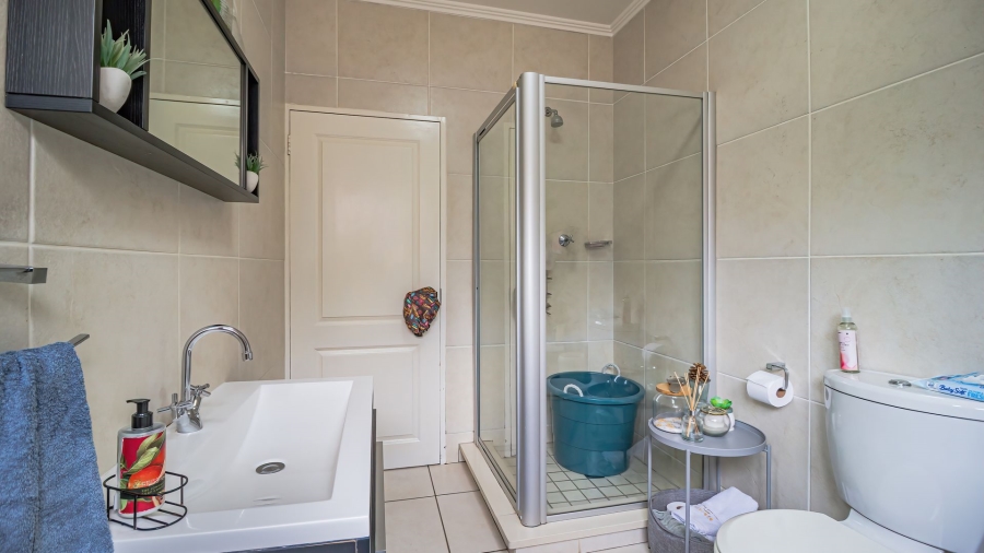 2 Bedroom Property for Sale in Glenvista Gauteng