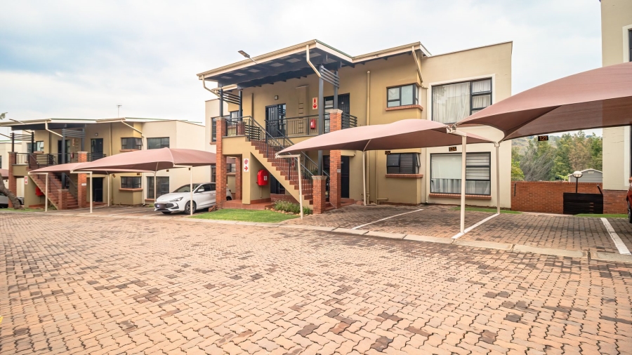 2 Bedroom Property for Sale in Glenvista Gauteng