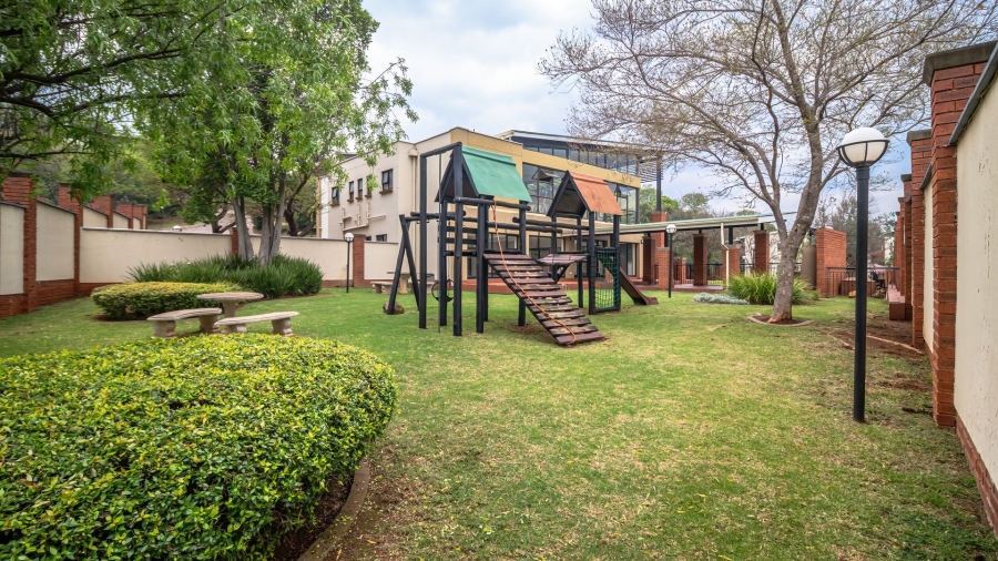 2 Bedroom Property for Sale in Glenvista Gauteng