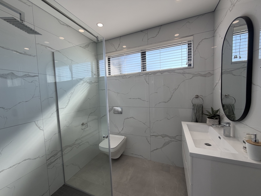 3 Bedroom Property for Sale in Hurlingham Gauteng