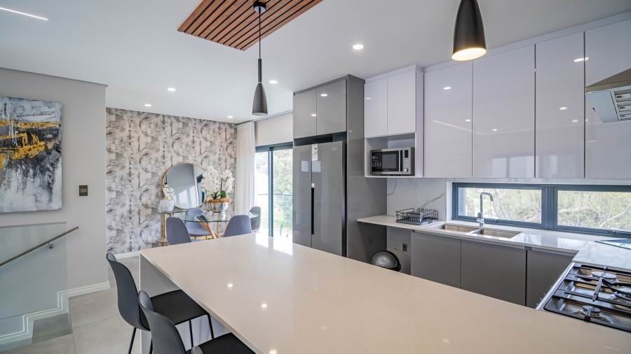 3 Bedroom Property for Sale in Hurlingham Gauteng