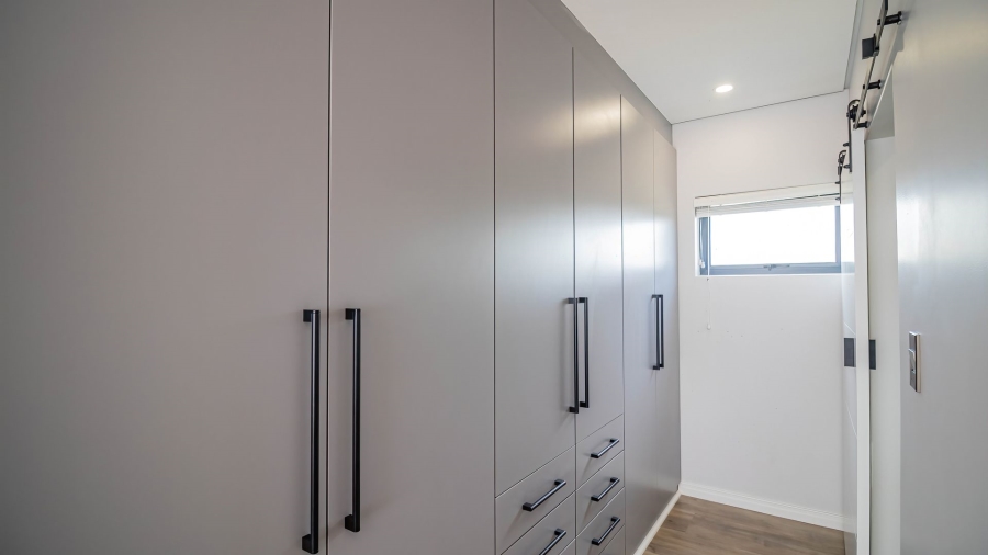 3 Bedroom Property for Sale in Hurlingham Gauteng