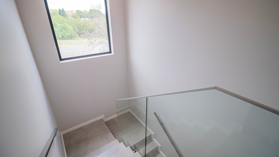 3 Bedroom Property for Sale in Hurlingham Gauteng