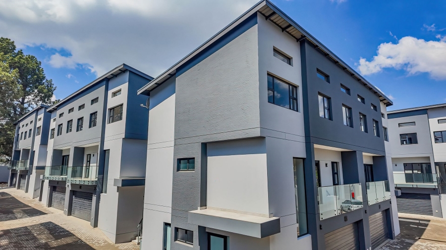 3 Bedroom Property for Sale in Hurlingham Gauteng