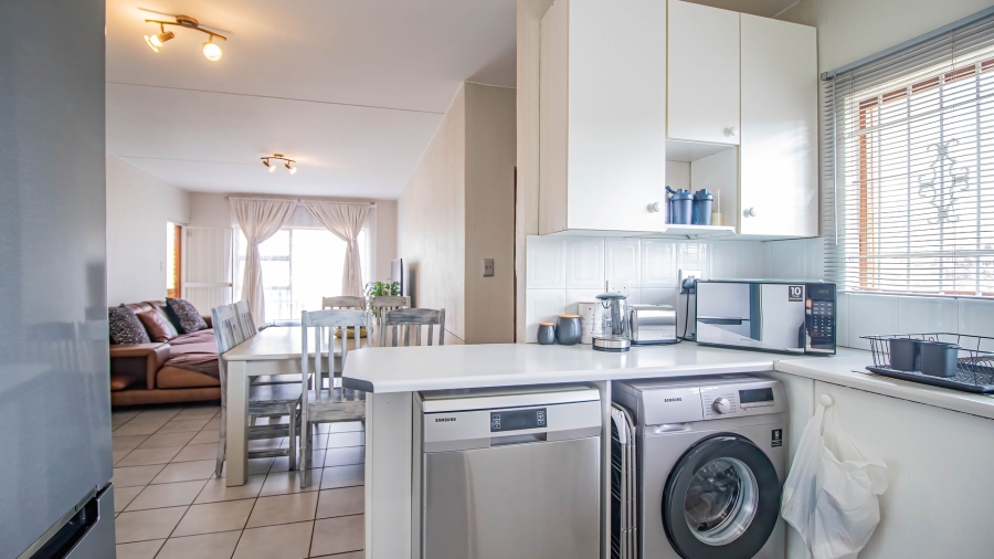 2 Bedroom Property for Sale in Bassonia Gauteng