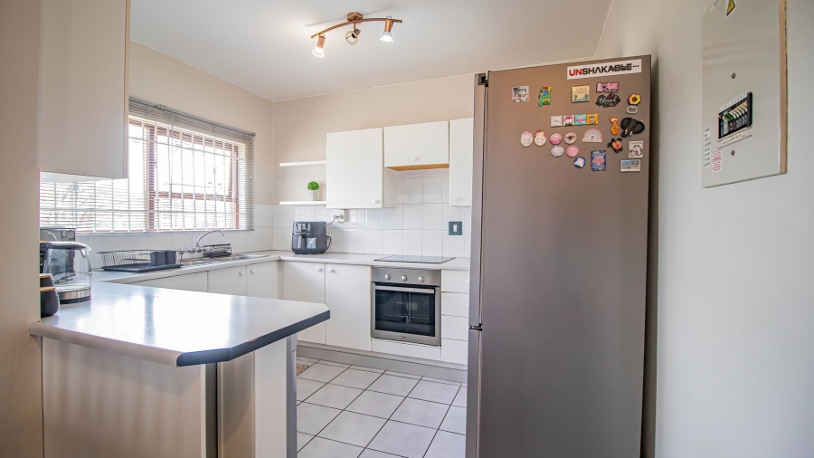 2 Bedroom Property for Sale in Bassonia Gauteng