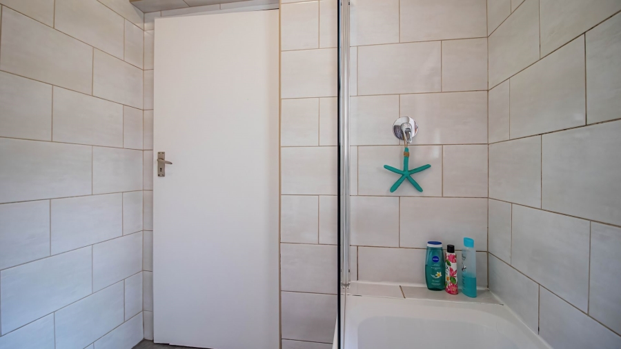 2 Bedroom Property for Sale in Bassonia Gauteng