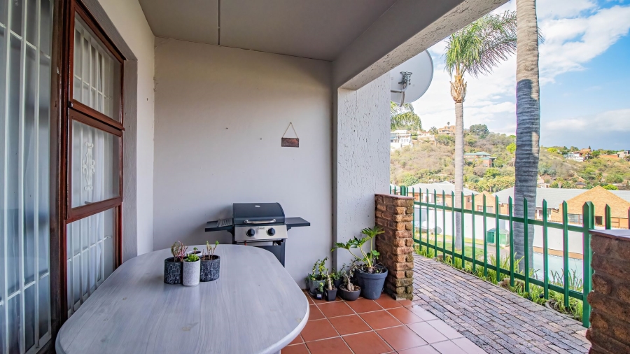 2 Bedroom Property for Sale in Bassonia Gauteng
