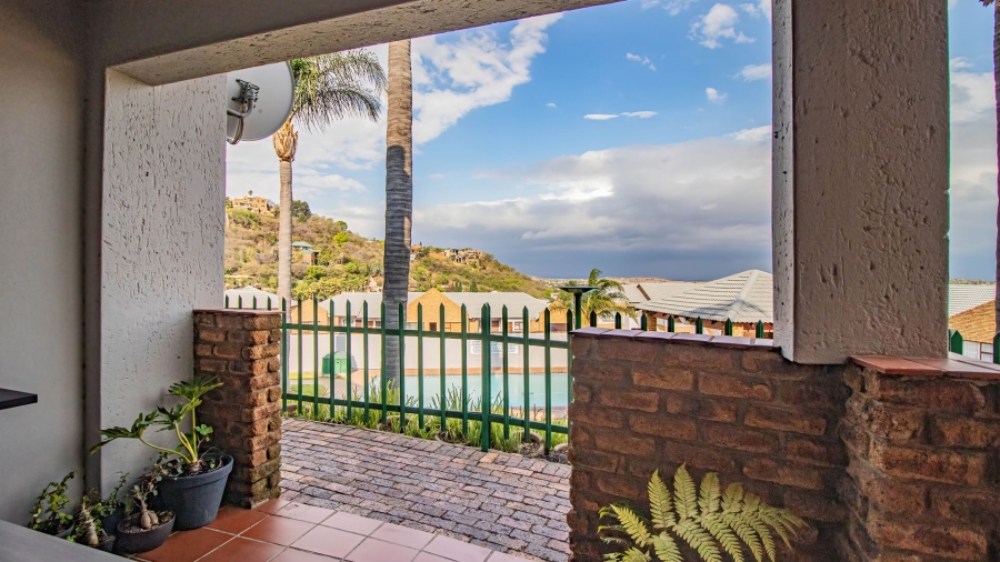 2 Bedroom Property for Sale in Bassonia Gauteng