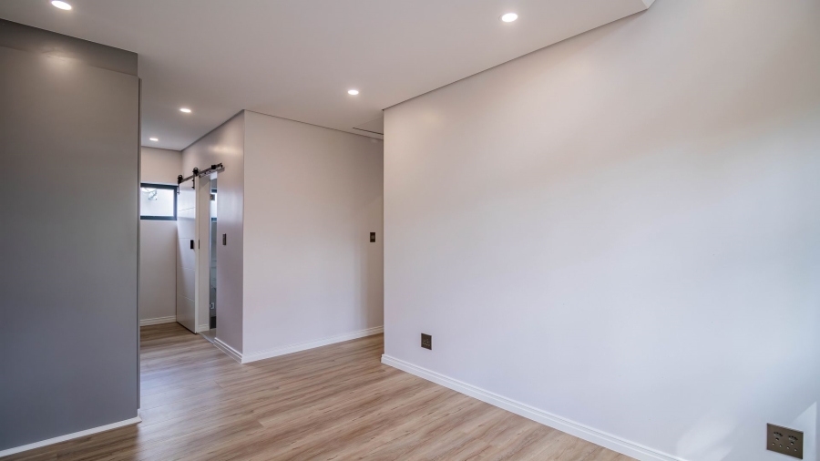 3 Bedroom Property for Sale in Hurlingham Gauteng