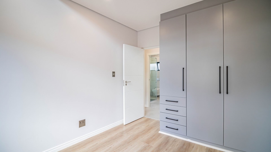 3 Bedroom Property for Sale in Hurlingham Gauteng