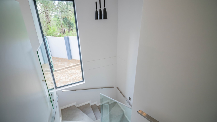 3 Bedroom Property for Sale in Hurlingham Gauteng