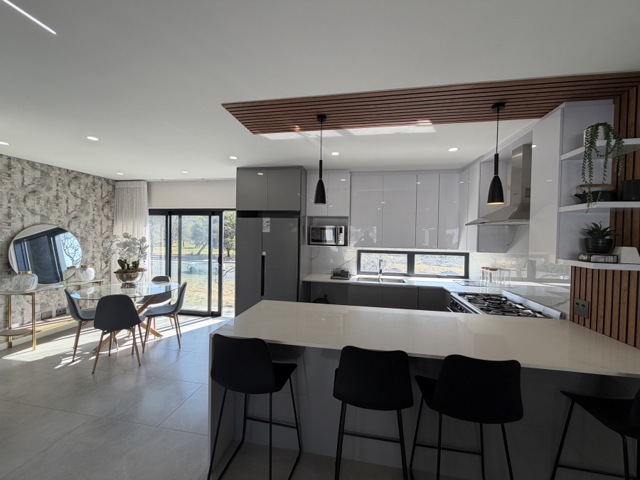 3 Bedroom Property for Sale in Hurlingham Gauteng