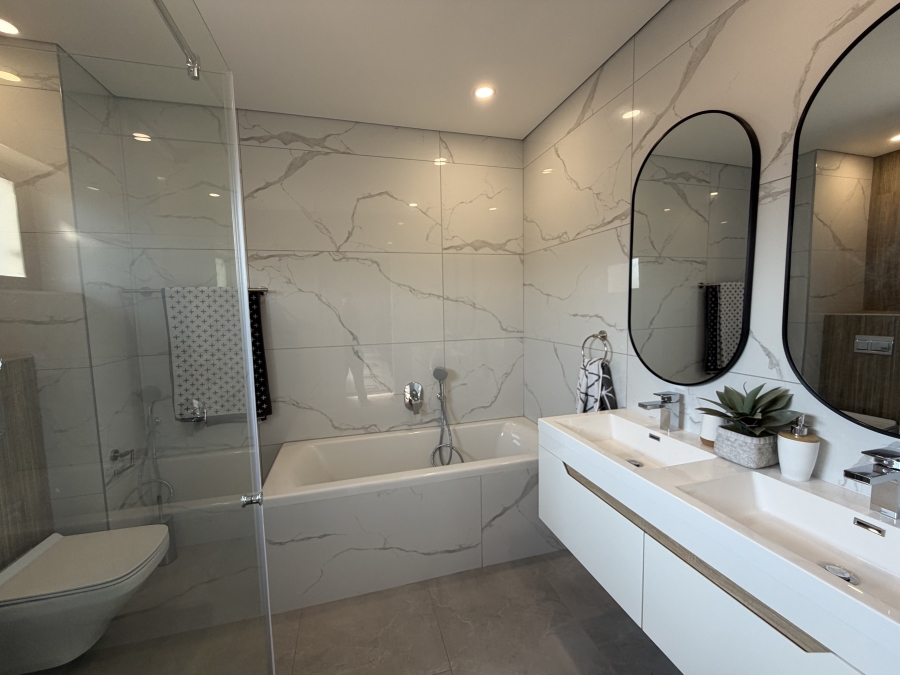 3 Bedroom Property for Sale in Hurlingham Gauteng