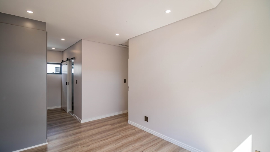 3 Bedroom Property for Sale in Hurlingham Gauteng