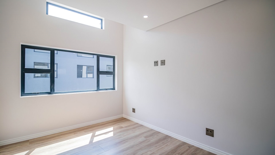 3 Bedroom Property for Sale in Hurlingham Gauteng