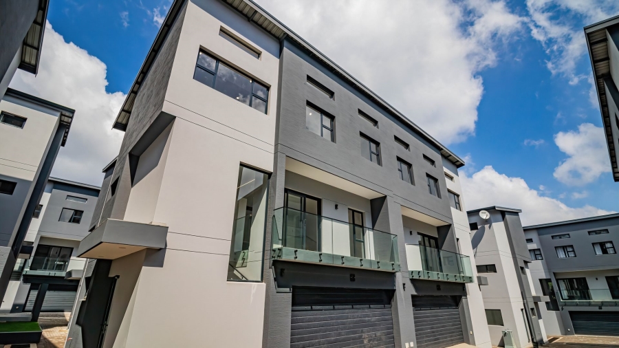 3 Bedroom Property for Sale in Hurlingham Gauteng