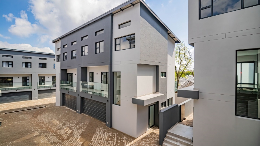 3 Bedroom Property for Sale in Hurlingham Gauteng