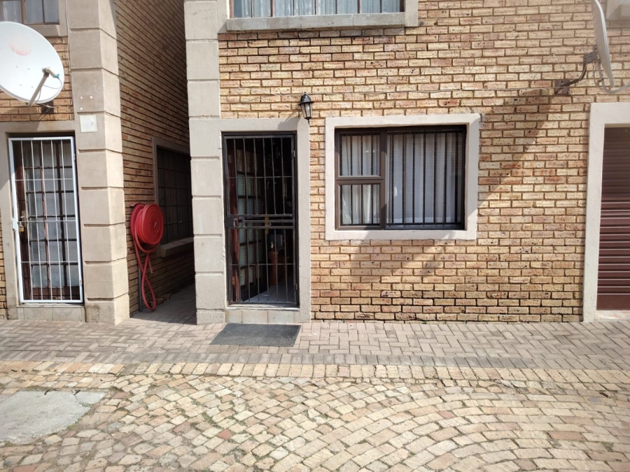 3 Bedroom Property for Sale in Westergloor Gauteng