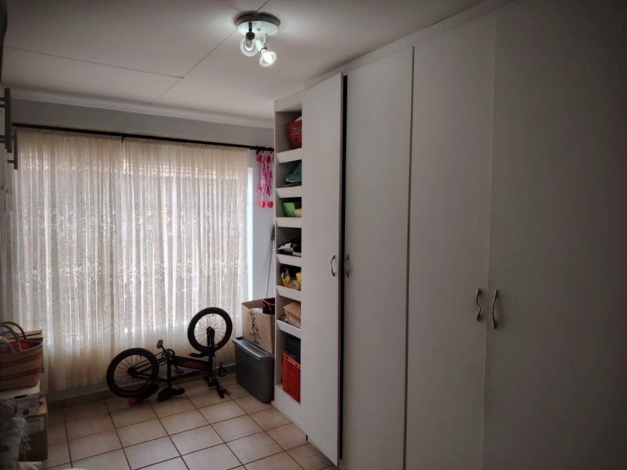 3 Bedroom Property for Sale in Westergloor Gauteng