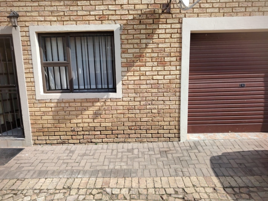 3 Bedroom Property for Sale in Westergloor Gauteng