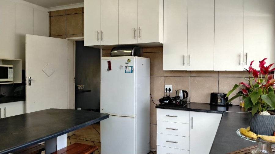3 Bedroom Property for Sale in Greenhills Gauteng