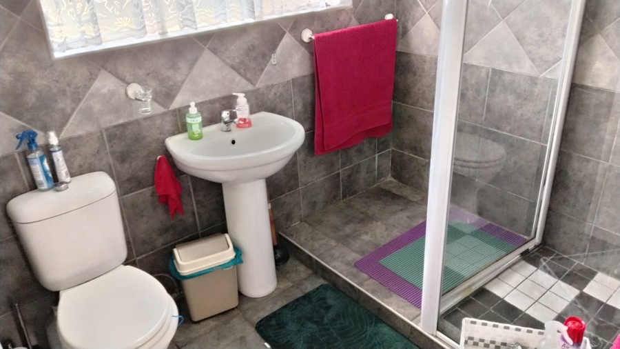 3 Bedroom Property for Sale in Greenhills Gauteng