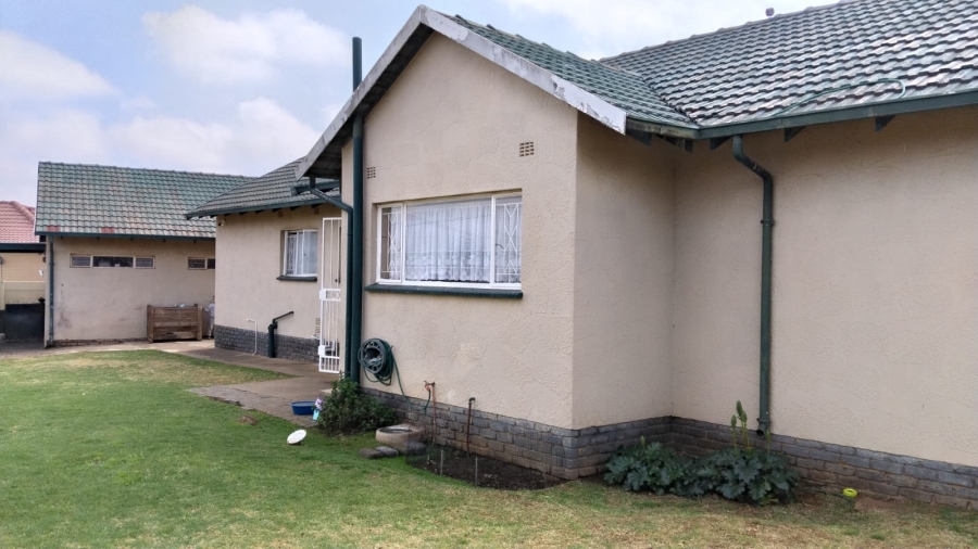 3 Bedroom Property for Sale in Greenhills Gauteng