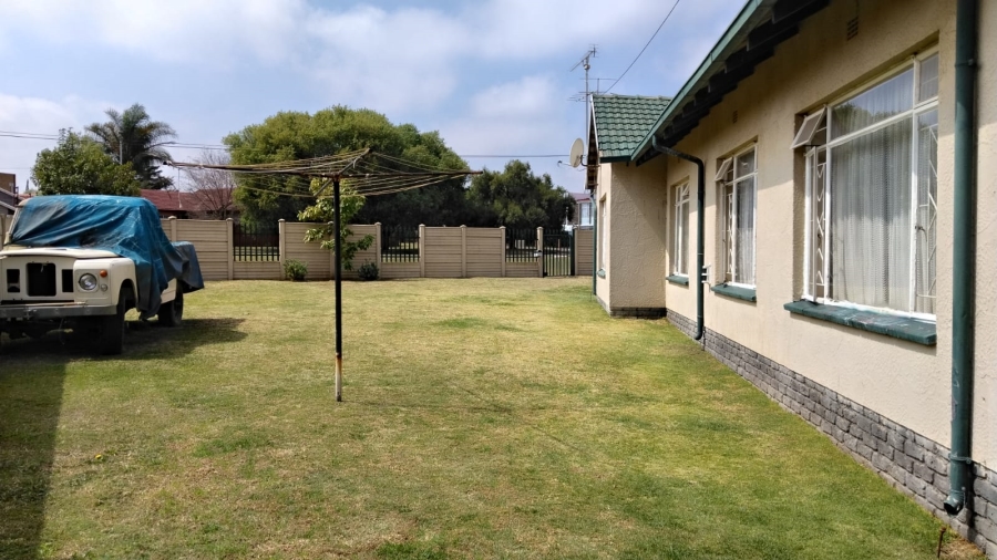 3 Bedroom Property for Sale in Greenhills Gauteng