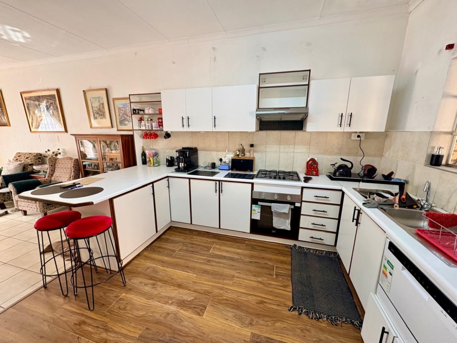 2 Bedroom Property for Sale in Robinpark Gauteng
