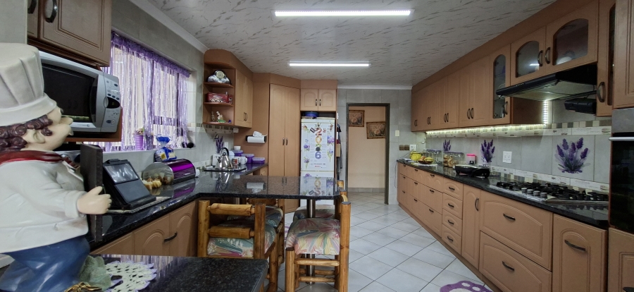 5 Bedroom Property for Sale in Krugersdorp North Gauteng
