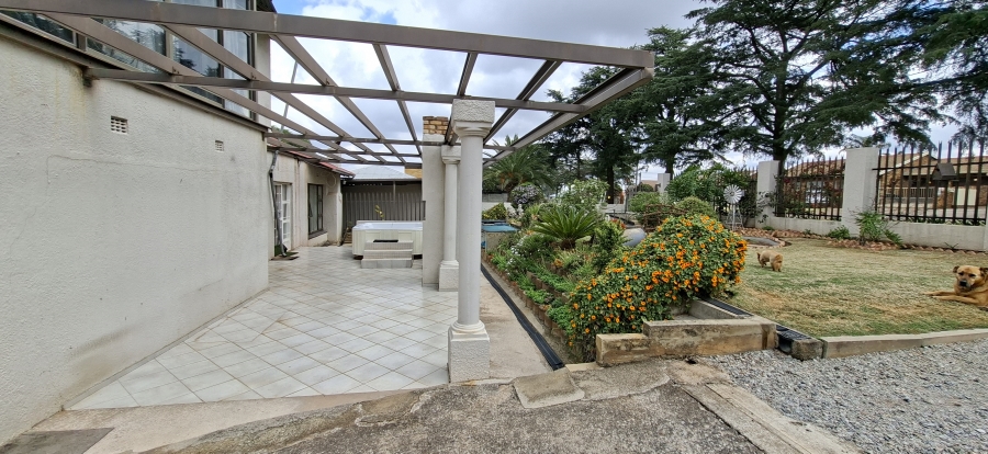 5 Bedroom Property for Sale in Krugersdorp North Gauteng