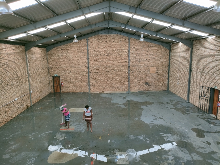 To Let Commercial Property for Rent in Strijdom Park Gauteng
