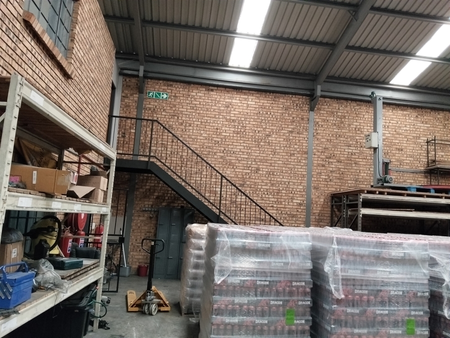 To Let Commercial Property for Rent in Strijdom Park Gauteng