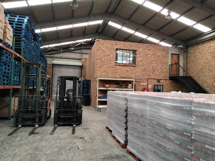 To Let Commercial Property for Rent in Strijdom Park Gauteng