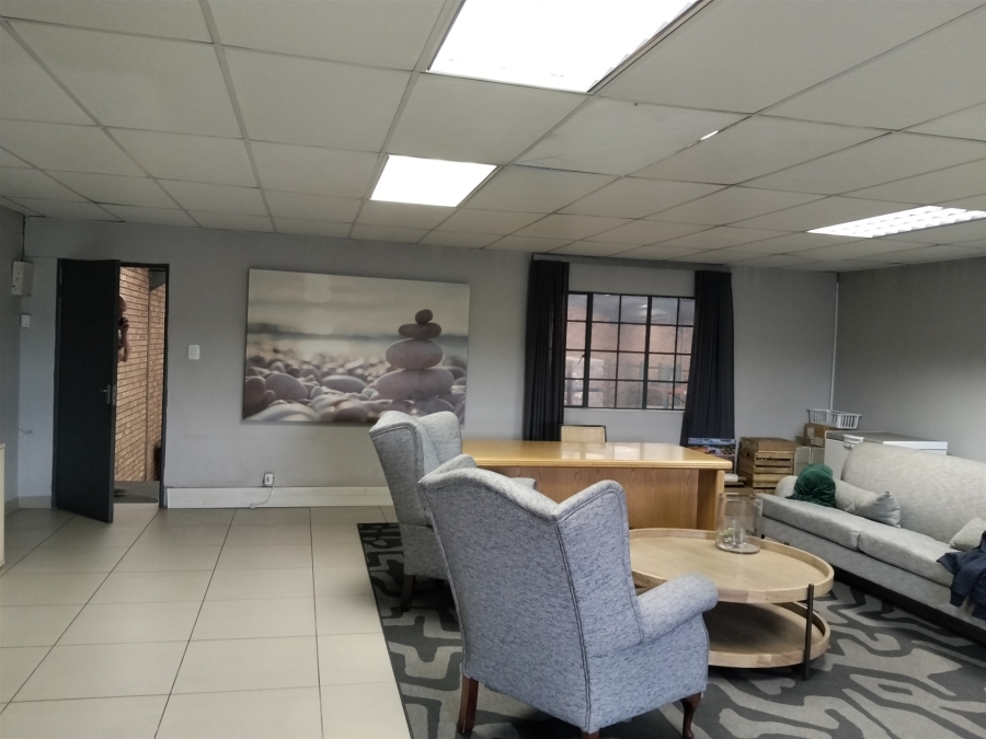 To Let Commercial Property for Rent in Strijdom Park Gauteng