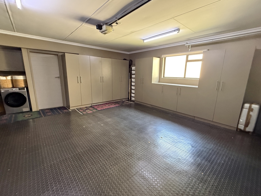 3 Bedroom Property for Sale in Olympus AH Gauteng