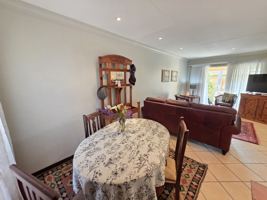 2 Bedroom Property for Sale in Mooikloof Gauteng
