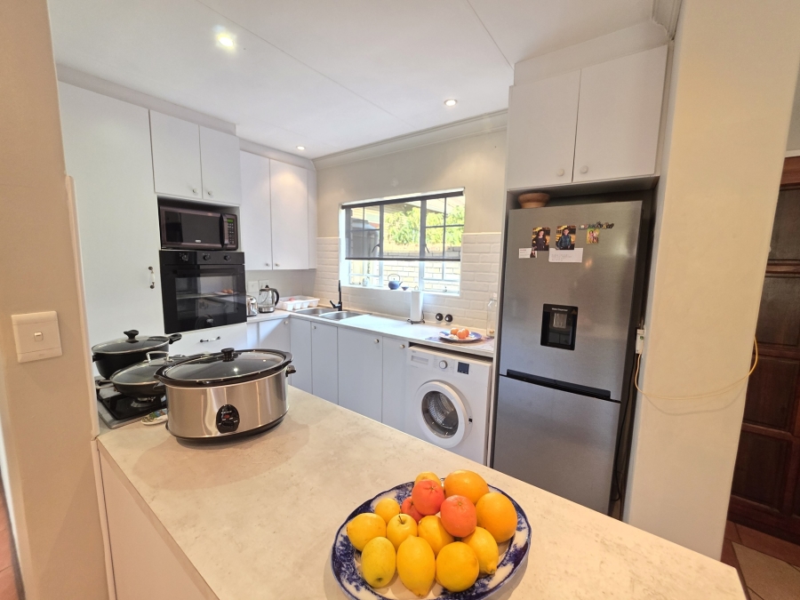 2 Bedroom Property for Sale in Mooikloof Gauteng